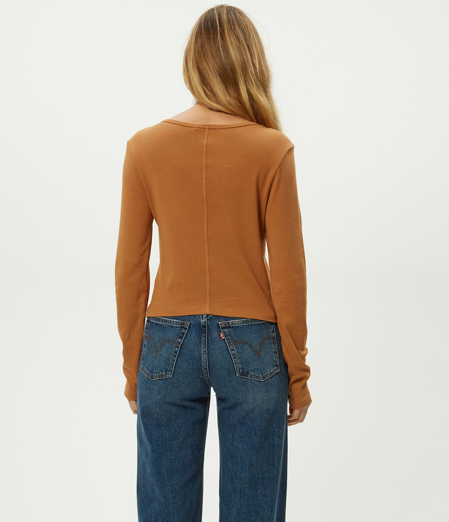 Lizzie V-Neck Long Sleeve Tee in Cumin Brown Back View #CUMIN