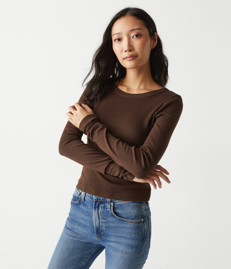 Orion Cropped Tee in Java Brown Close Up View #JAVA