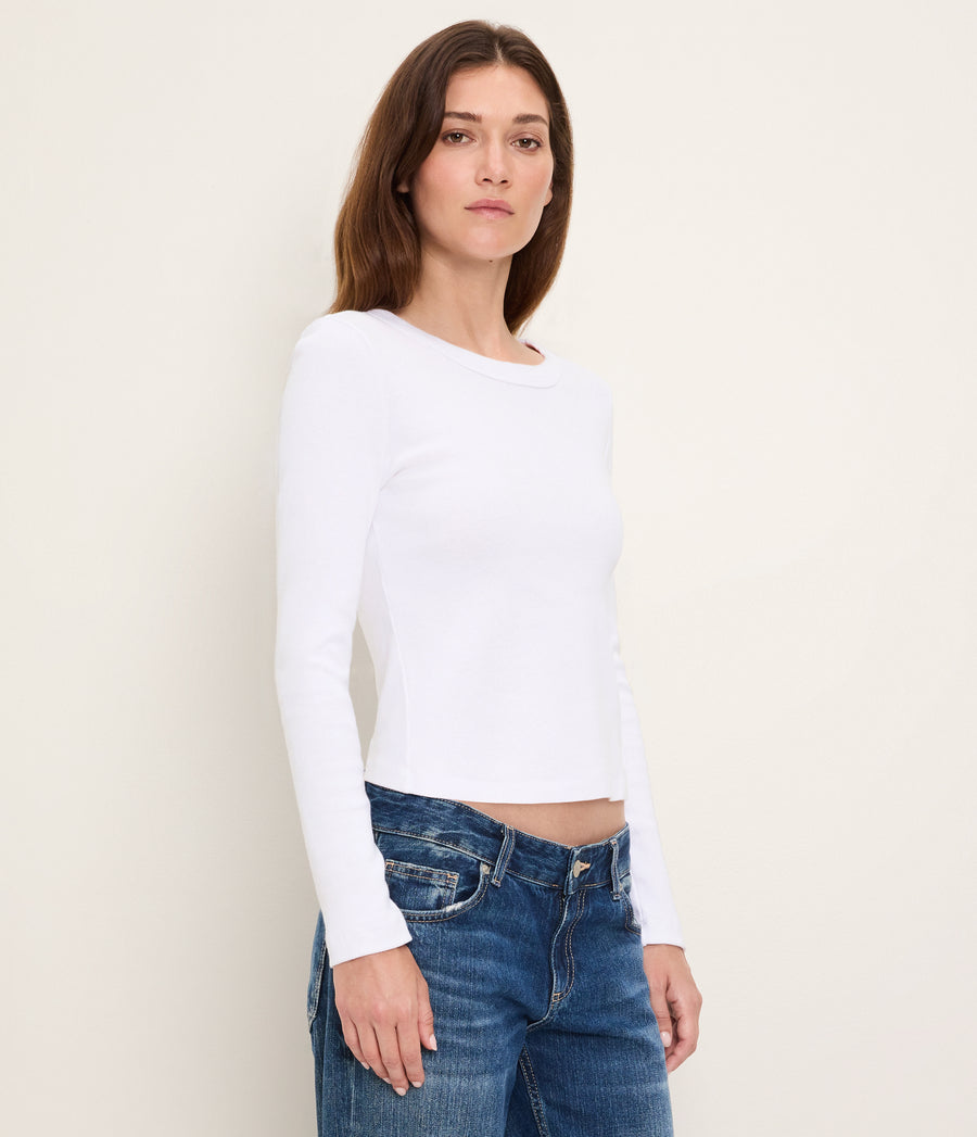 #WHITE