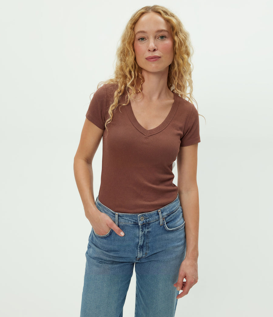 Nikki V-Neck Tee in BARK BROWN Close up View #BARK
