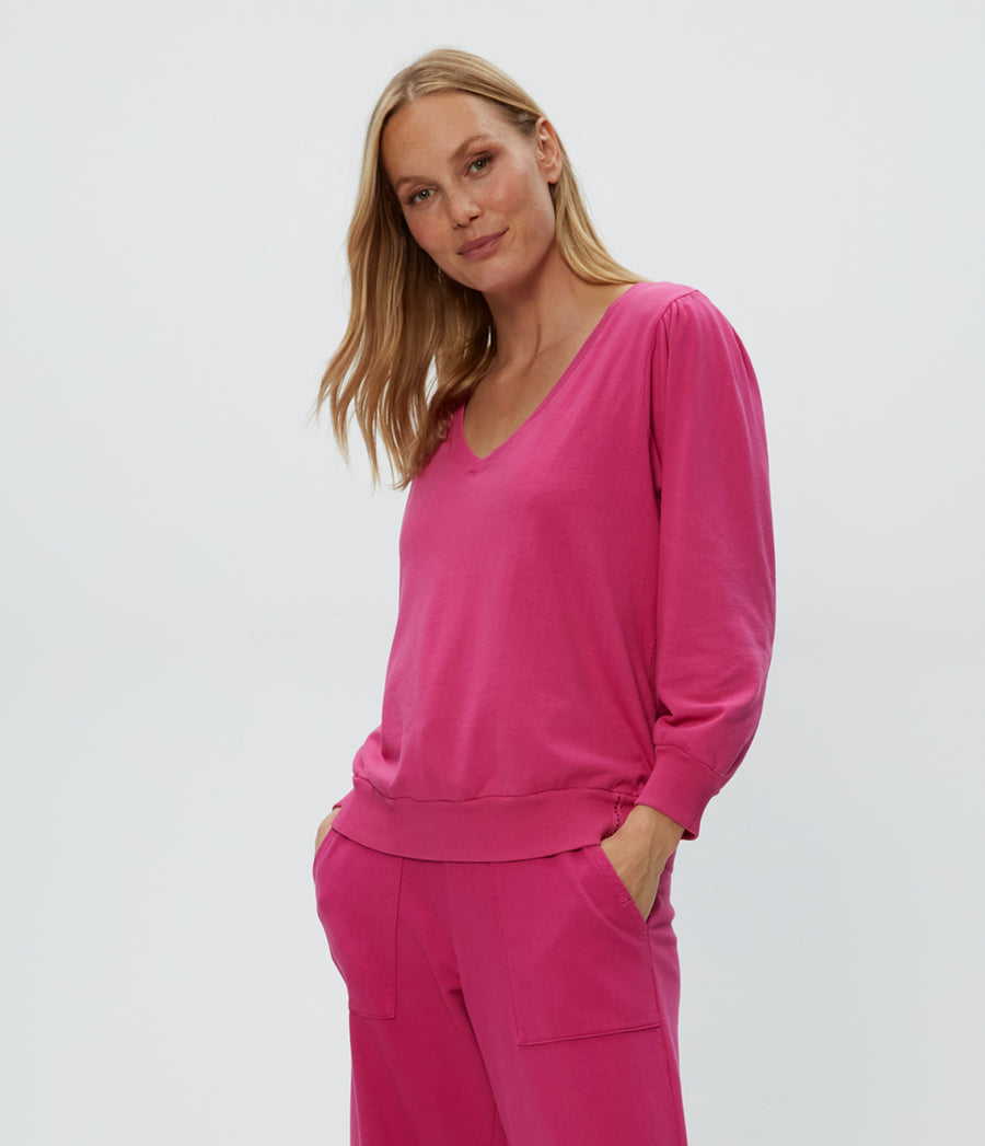 Kit V-Neck Sweatshirt in Pitaya Pink Side View #PITAYA