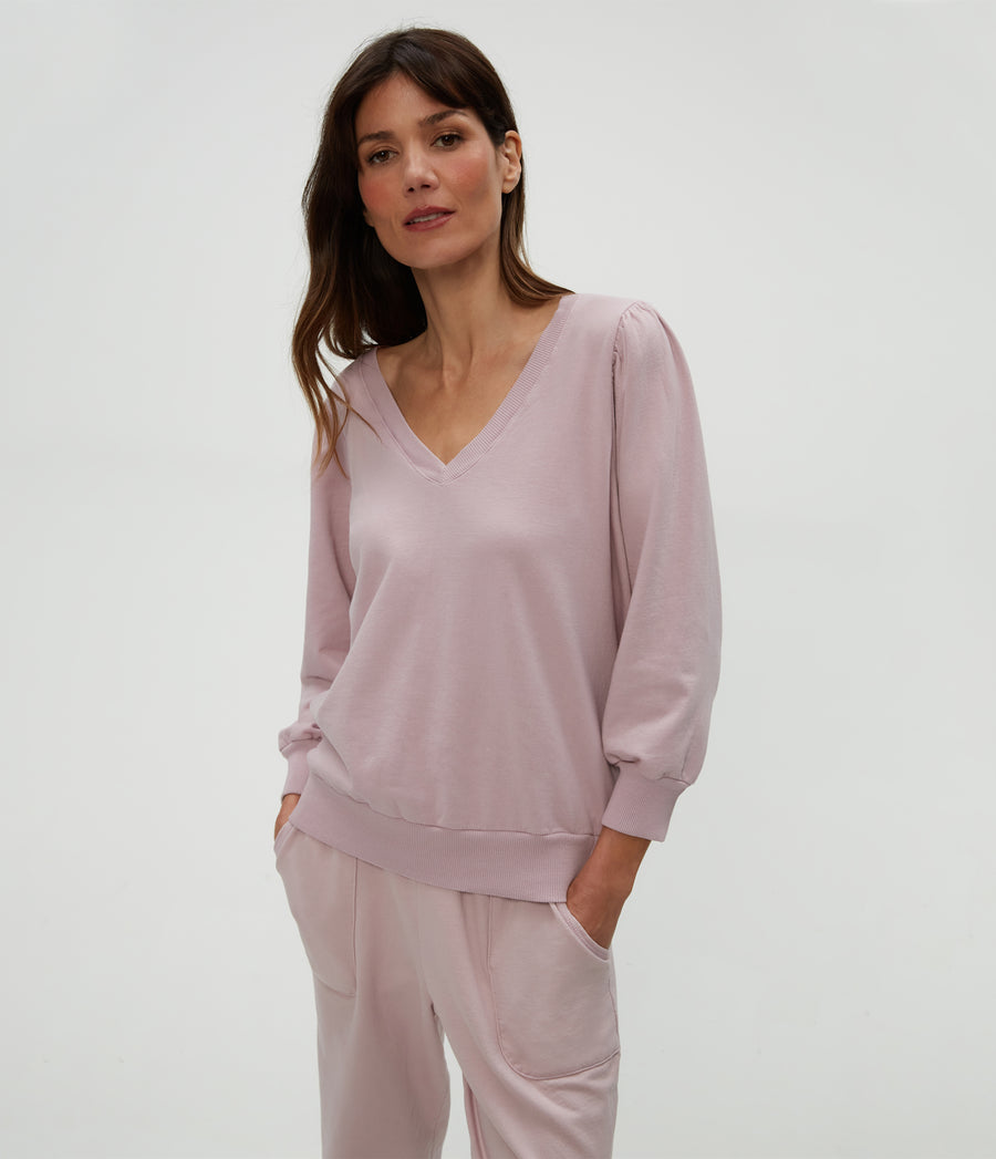 Kit V-Neck Sweatshirt in Sachet Pink Close Up View #SACHET