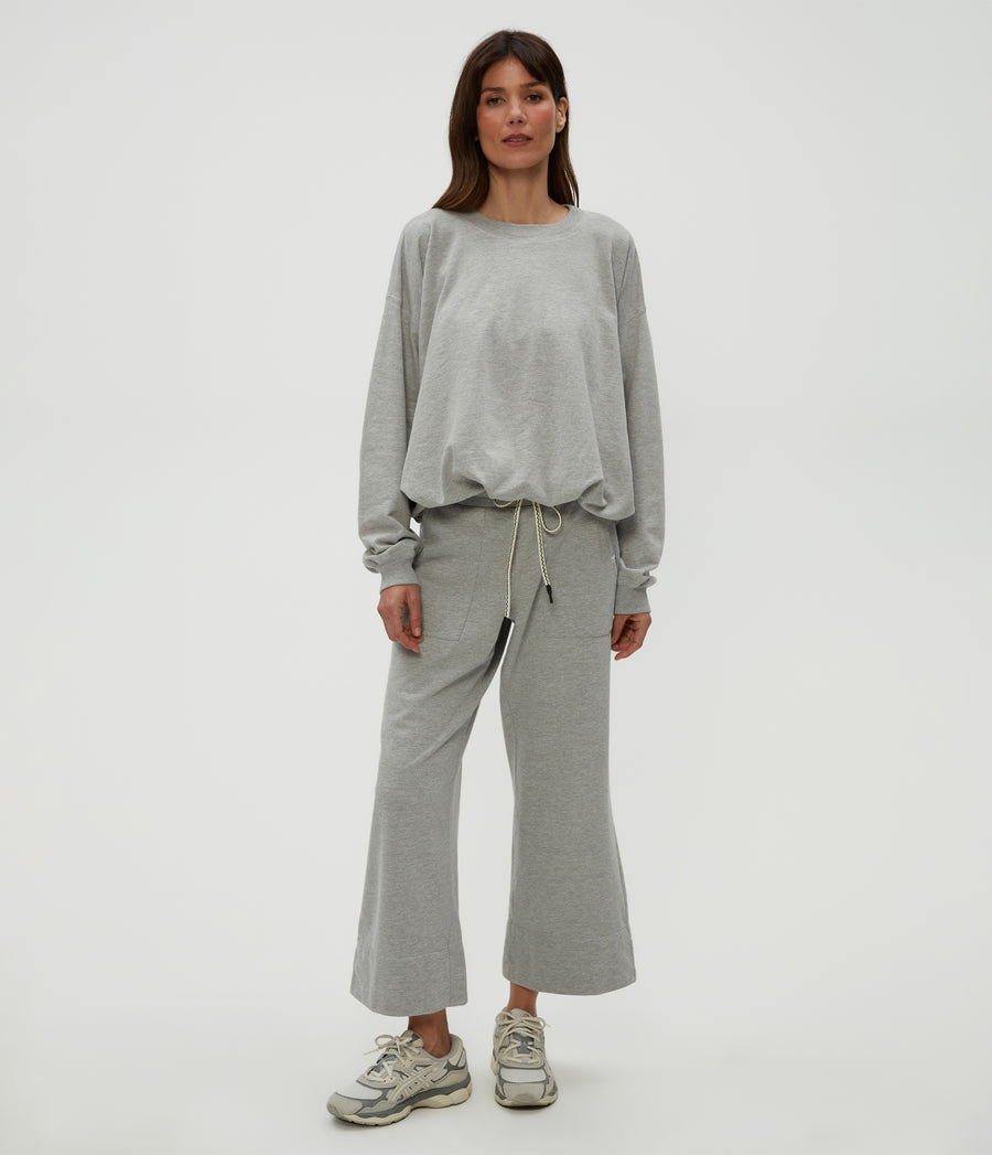 Mariah Bubble Sweatshirt in Heather Grey Grey Full Body View #HEATHER GREY
