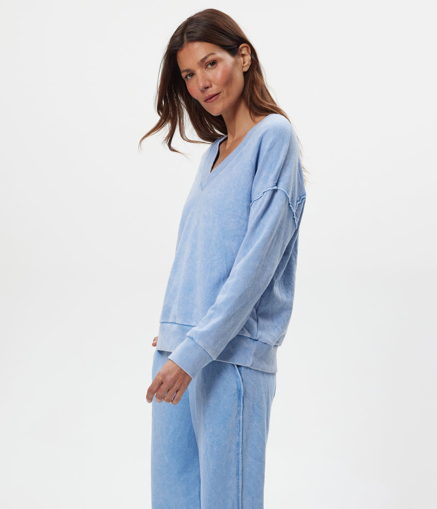 Tibby V-Neck Sweatshirt in SKY Blue Side View #SKY