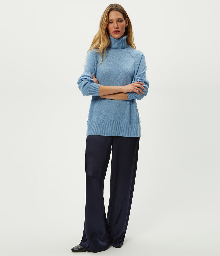 Tegan Cashmere Turtleneck in Heather Breeze Blue Full Body View #HEATHER BREEZE