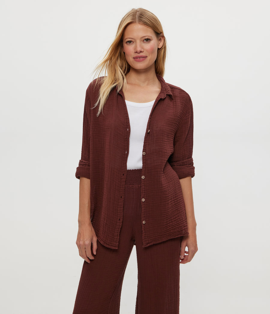 Leo Gauze Button Down Shirt in ESPRESSO Brown Close Up View #ESPRESSO