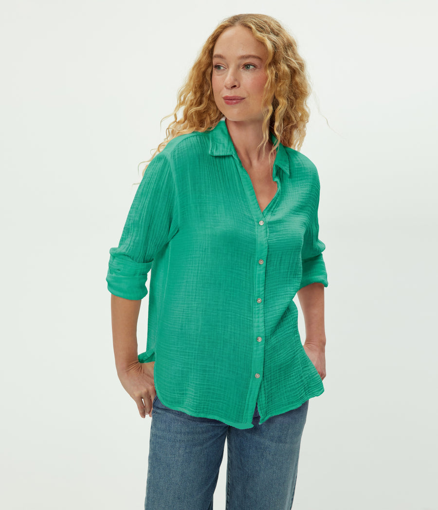 Leo Gauze Button Down Shirt in MALDIVES Green Close up View #MALDIVES