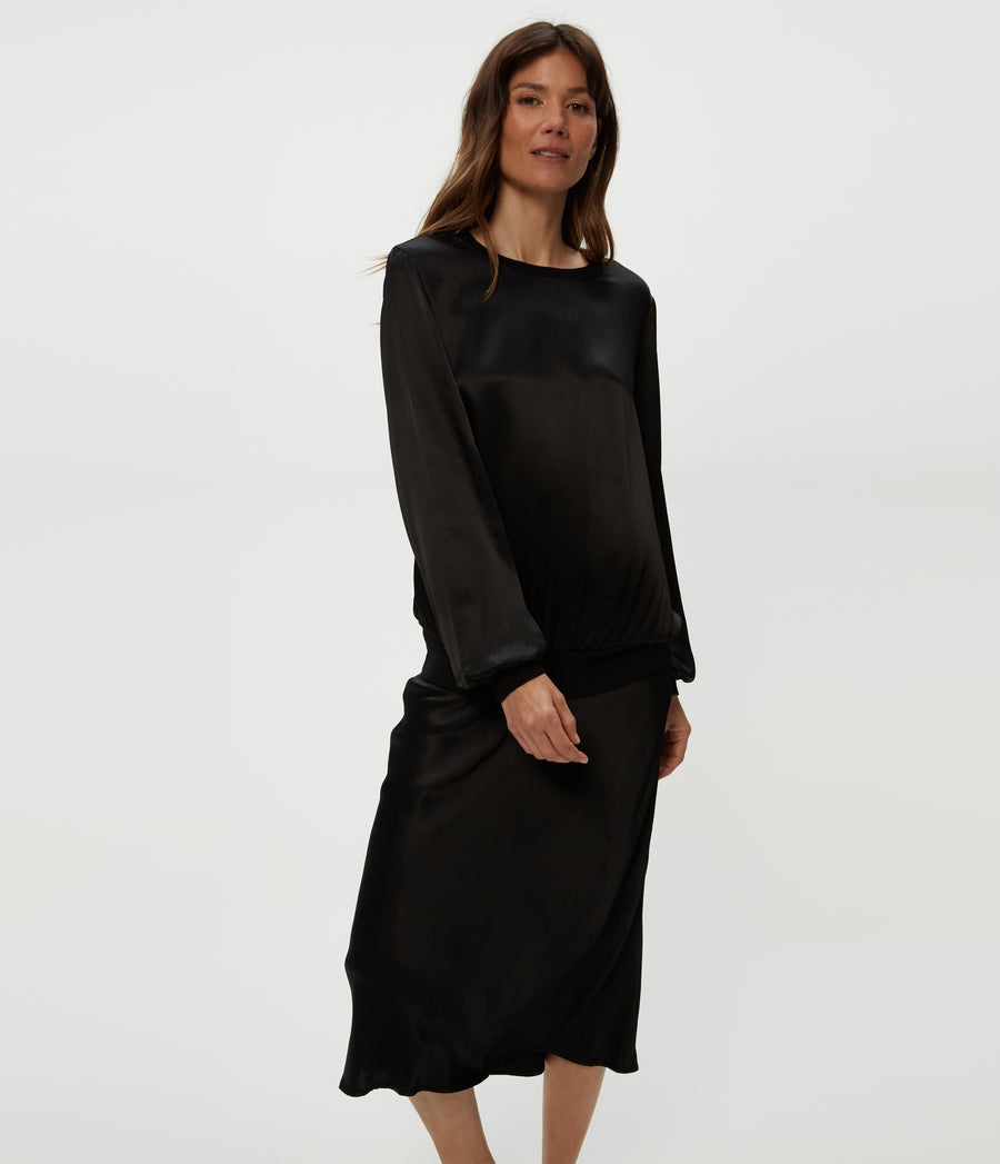 Ariel Sweatshirt in Black  Close Up View #BLACK