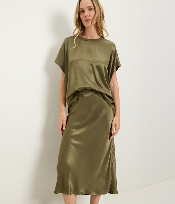Flow Satin Tee in CAPER Green Full Body View #CAPER