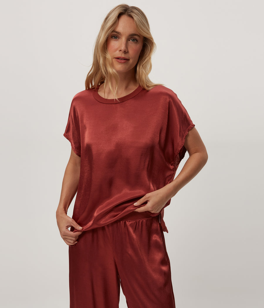 Flow Satin Tee in MUSE ORANGE Combo Close up View #MUSE