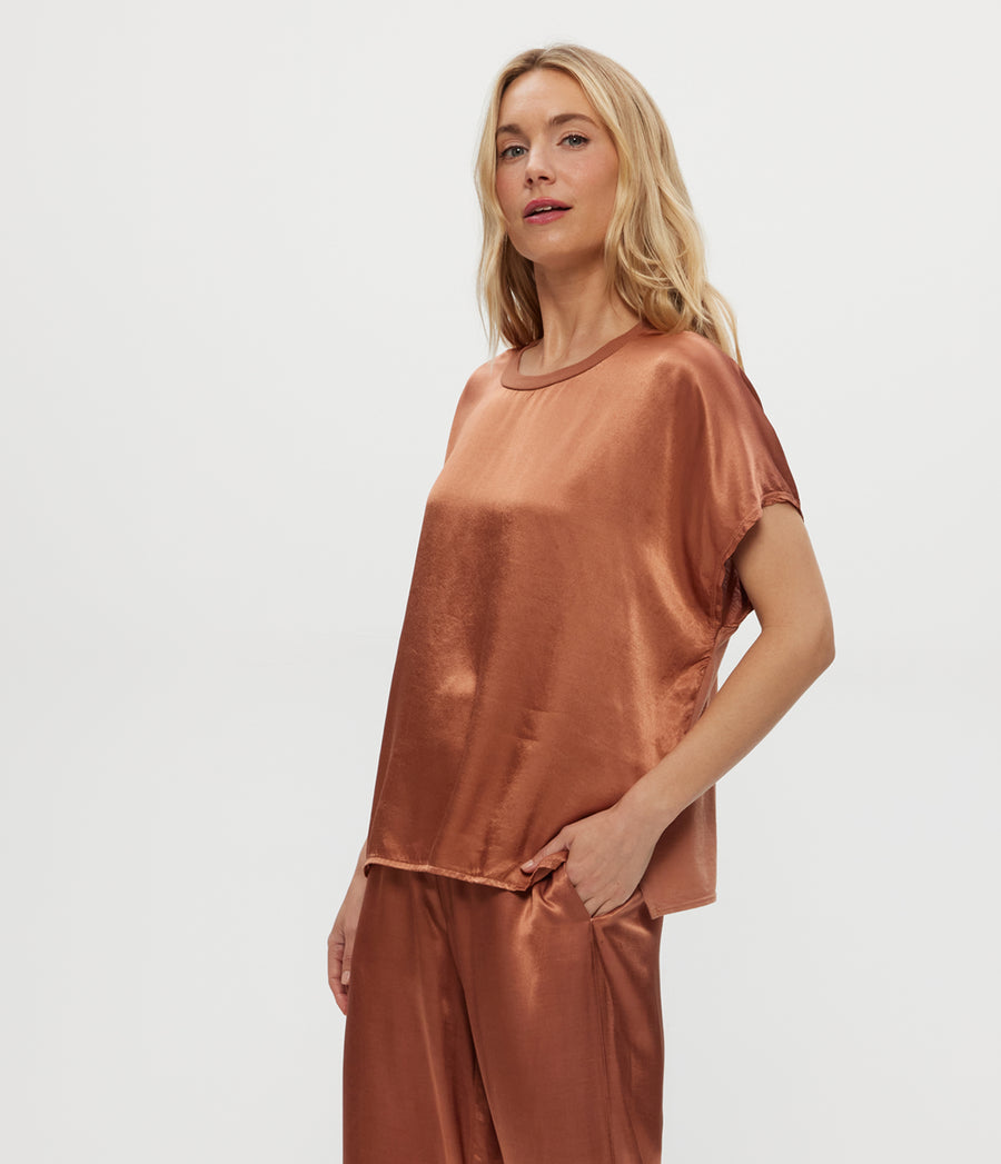 FLOW TEE in TERRA Orange Side View #TERRA