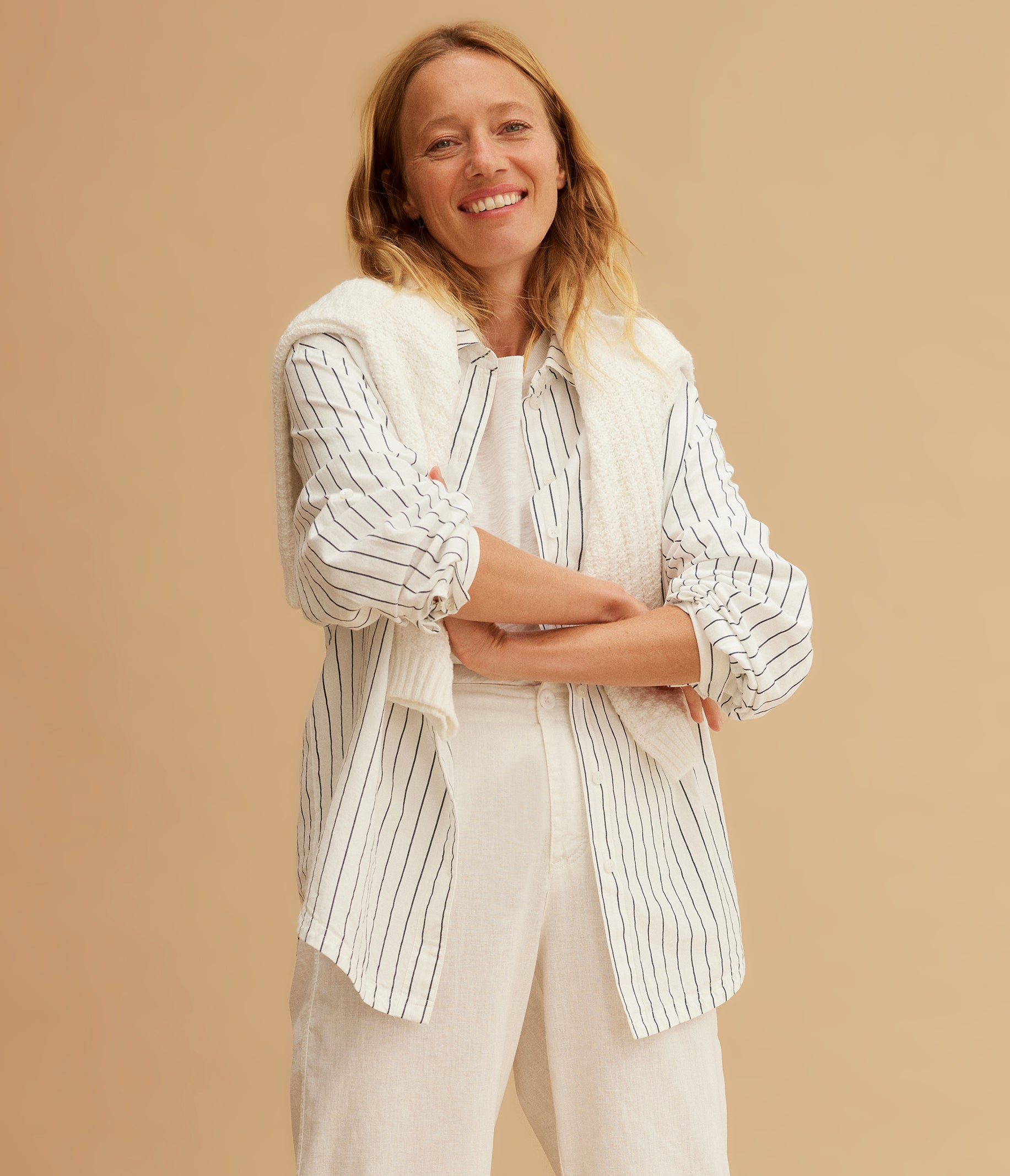 (取寄) マイケル スターズ レディース ビュー オーバーサイズ ボタン ダウン Michael Stars women Beau Oversized Button Down Sachet Stripe Beau Button Down Shirt