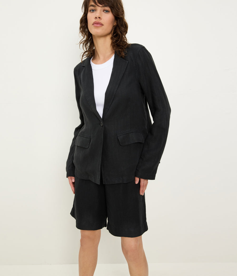 Aubrey Linen Blazer in Black Close up View #BLACK