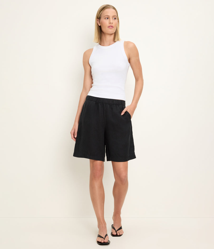 Veya Bermuda Shorts in Black Full Body View #BLACK